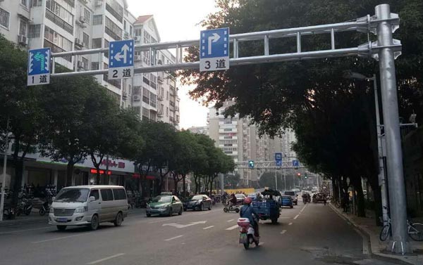 寧德標志桿廠家