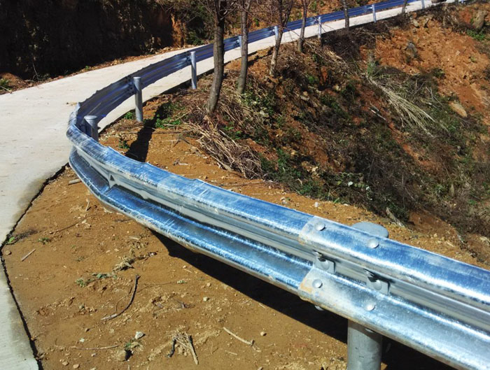 波形護欄